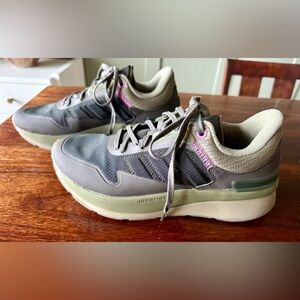 adidas ZNCHILL Lightmotion +
HQ4548 Women's Shoes Size 8